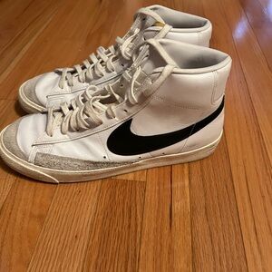 Men’s Nike Blazers size 11.5